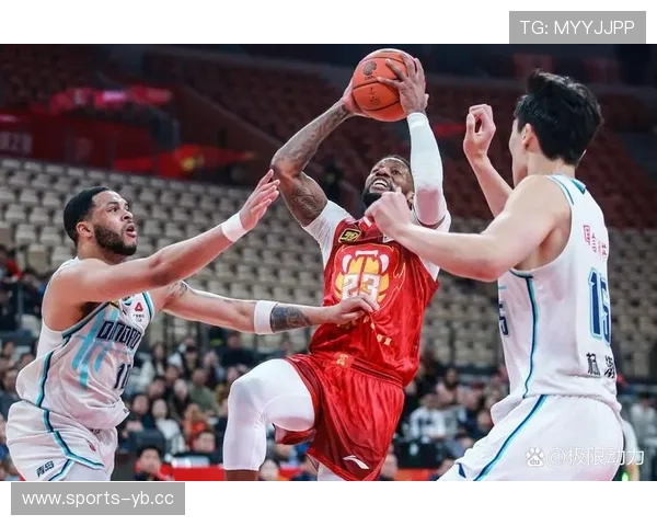 绝境时刻送出关键传球助队逆转CBA焦点战上演惊心动魄绝杀胜利 绝境时刻送出关键传球助队逆转CBA焦点战上演惊心动魄绝杀胜利