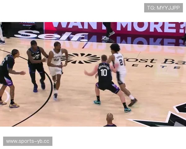 哈利伯顿称赞雷霆防守强硬 我们突破禁区举步维艰需调整进攻策略