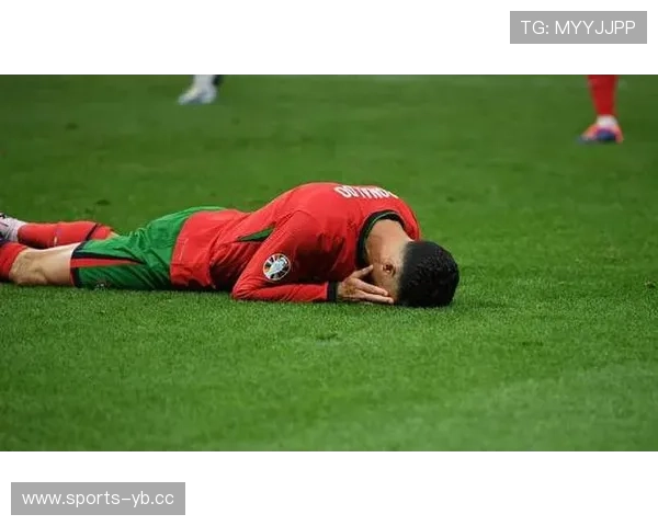 紧张到窒息的点球时刻C罗不敢看却一击制胜仰天痛哭跪地怒吼全场沸腾